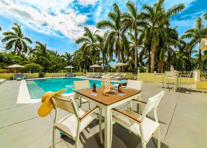 Summerhill 9br Retreat * Montego Bay