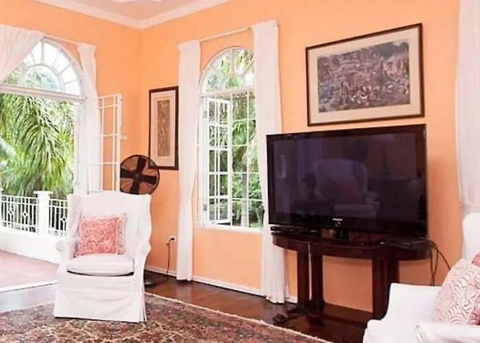 Summerhill 9br Retreat Montego Bay